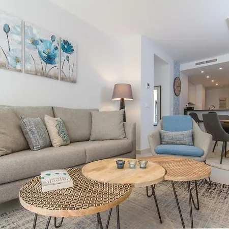Apartment Urbano Blanco *
