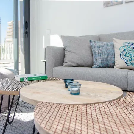 Apartment Urbano Blanco *
