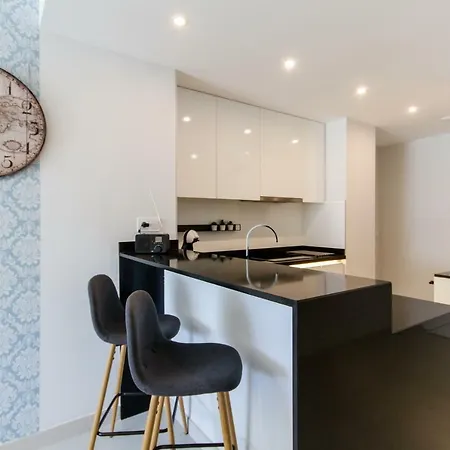 Urbano Blanco Apartment *